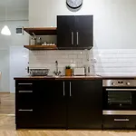 Modern Black Loft Next To New York Cafe Apartamento *