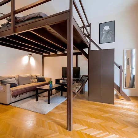 Apartamento Modern Black Loft Next To New York Café Budapest