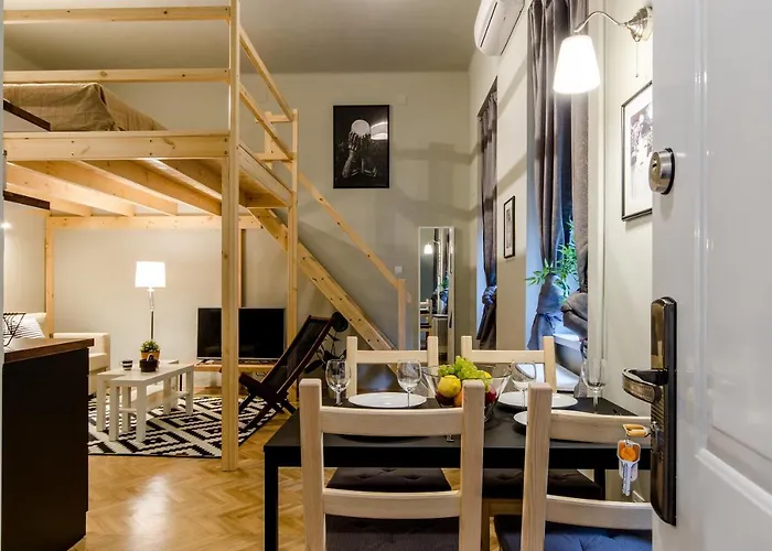 Sweet Cumin Next To Famous Cafe Apartament *